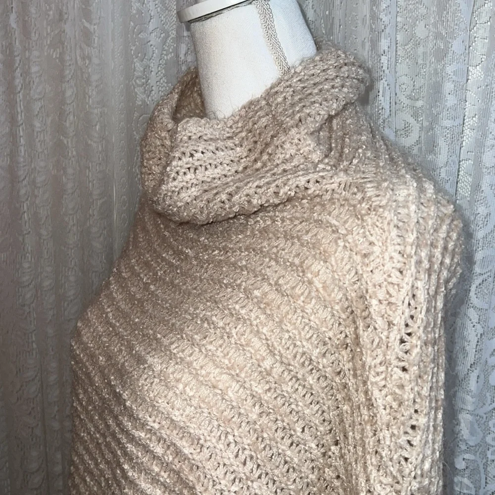 AERIE Cream Turtleneck Sweater